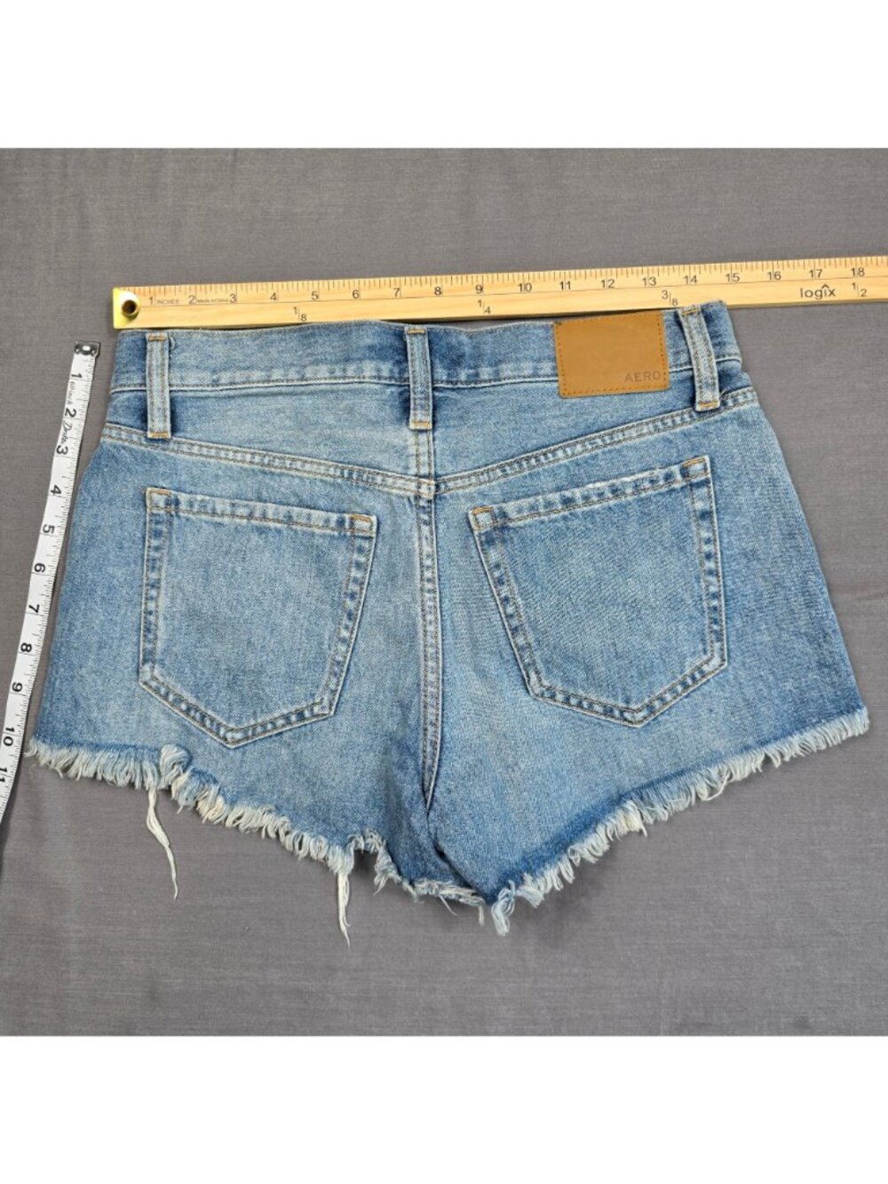 Aeropostale Sz 2 Vintage High Rise Shorty Denim Shorts Distressed Granny Square - Picture 4 of 4